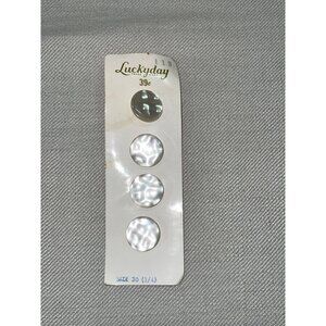 Vintage Luckyday Pearl Buttons NEW Old Stock Set of 4 113 Size 30 (3/4)